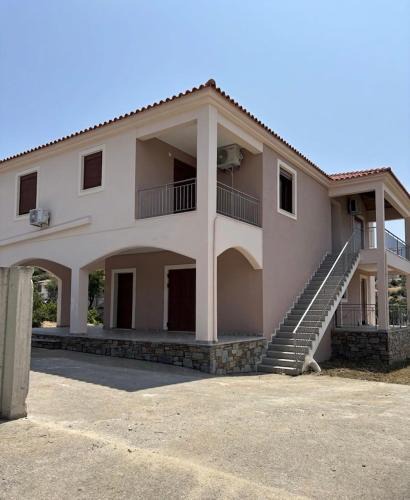 Krieza Apartment | Βίλα Αντί Ονείρου-Διαμέρισμα Αμαλία