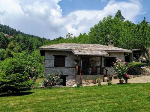 Vlacha House | Παραδοσιακή πέτρινη κατοικία στην Βλάχα Ελάτης