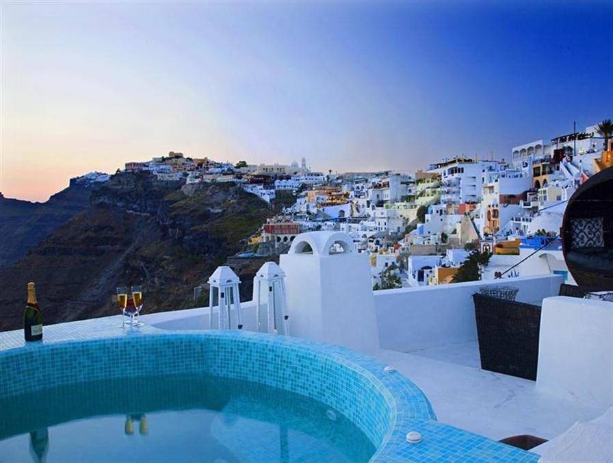 Fira Resort | 120 m² Resort ∙ 3 bedrooms ∙ 127 guests