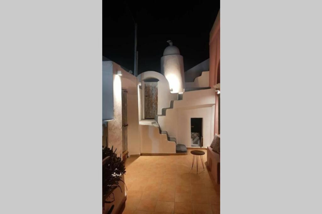 Messaria House | 1825 Santa Anna White Owl