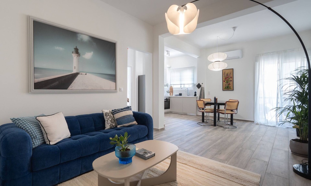 Petralona Apartment | 2BD Spacious Apt in Petralona Near Metro