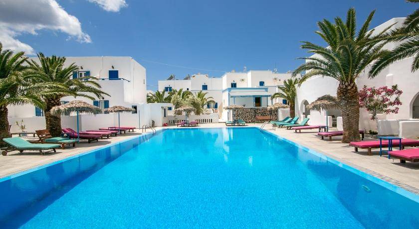 Perissa Hotel | 30 m² Hotel ∙ 4 guests