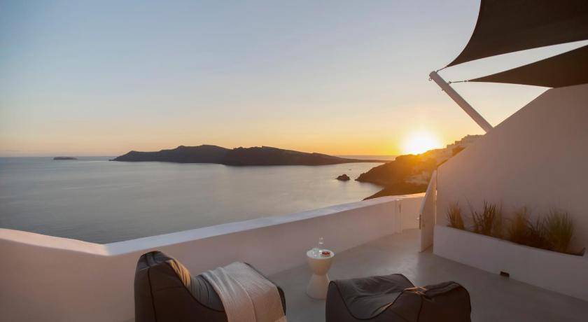 Oia House | 65 m² House ∙ 3 guests