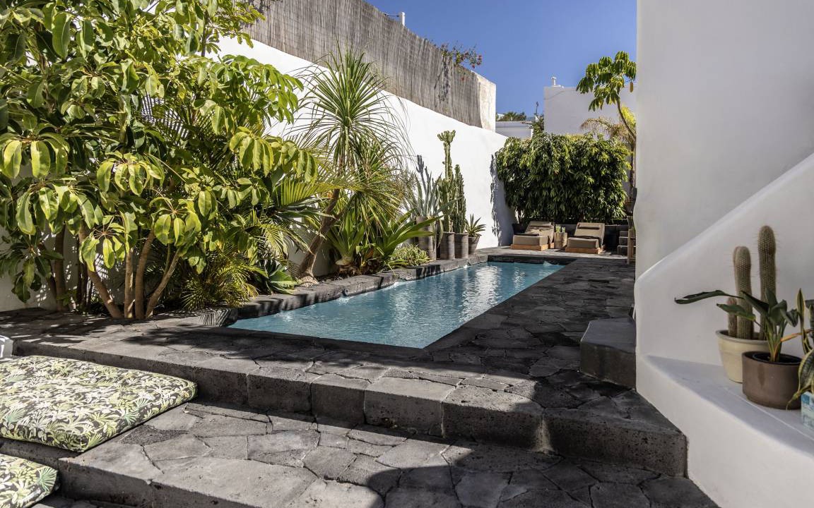 Megalochori Villa | 90 m² Villa ∙ 3 bedrooms ∙ 6 guests