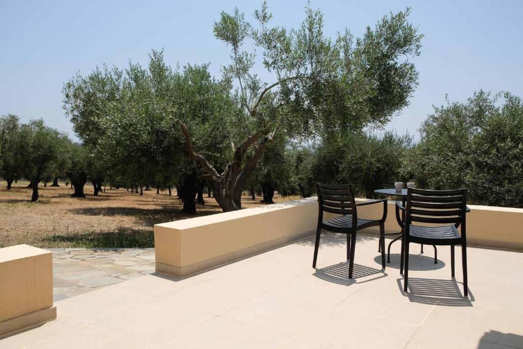 Stratoni Hotel | Aeon Retreat