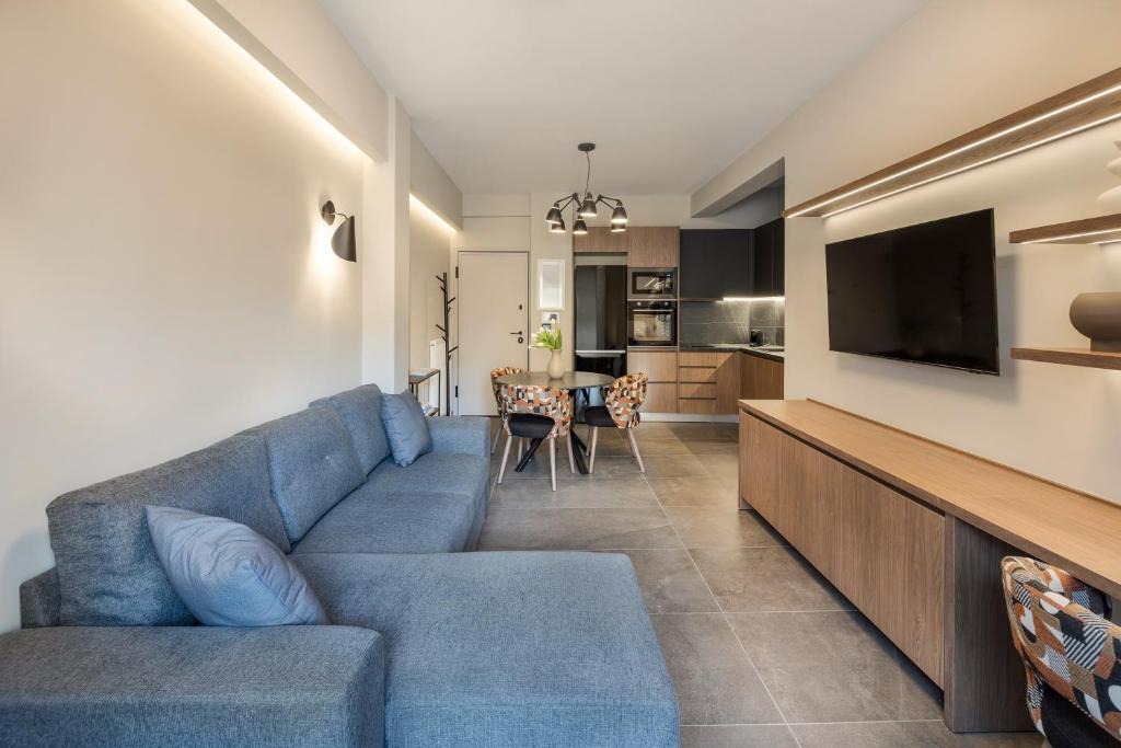 Ilisia Apartment | Alfalfa Pagrati - Stylish Apartment near Caravel & Center