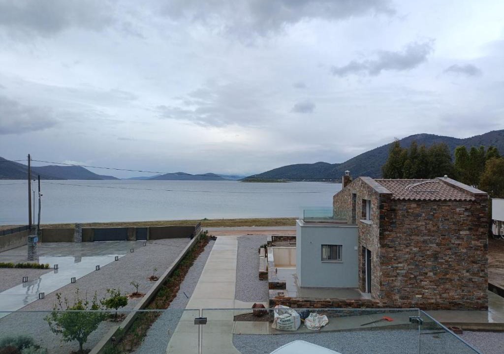 Kymi-Aliveri House | Almira Suites by the sea 3