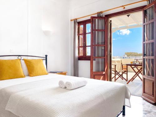 Perissa Apartment | Almyra Villa