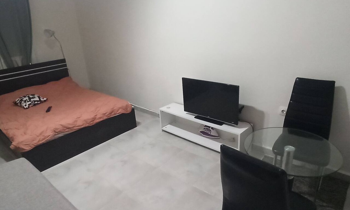 Ano Poli Apartment | Amazing Studio 9 minutes wak from Center