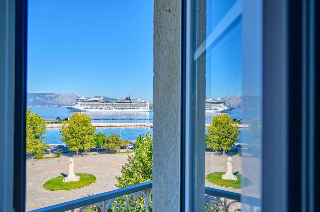 Old Town Apartment | Anesis Apartment Corfu Town