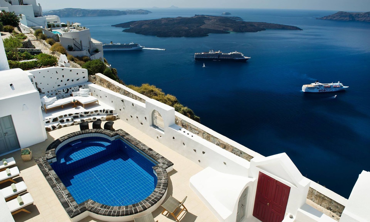 Fira Villa | Antelmi luxury Private Villa On The Caldera Cliff In Firostefani-Fira Santorini