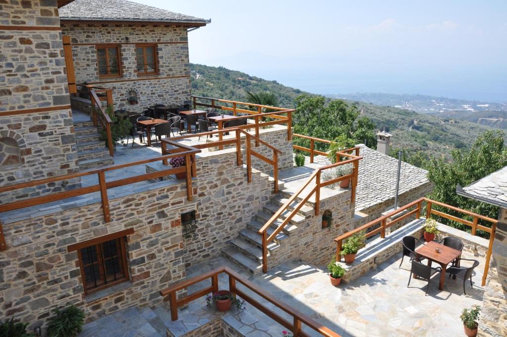 Agios Lavrentios House | Archontiko Koti