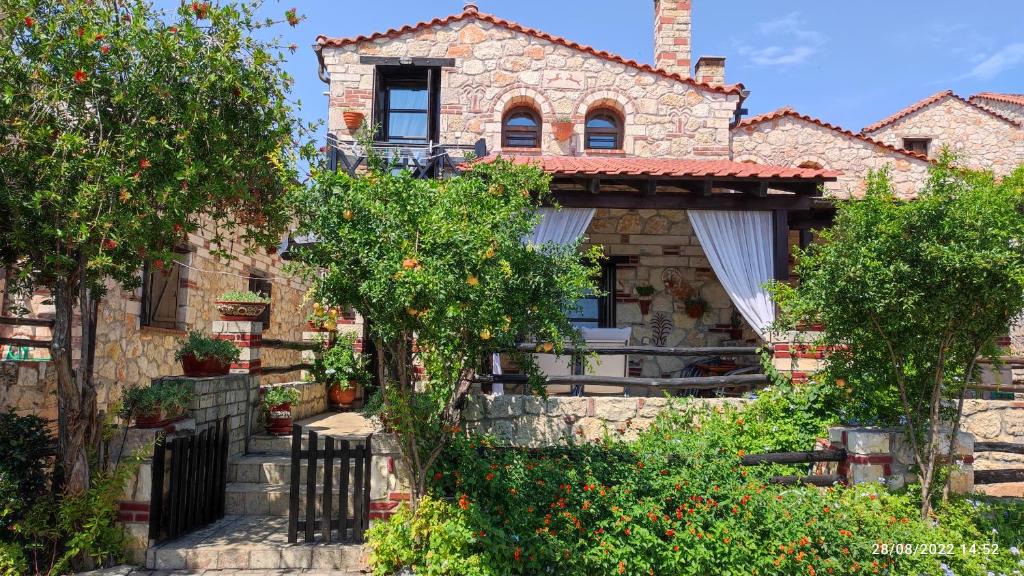 Psakoudia House | Artemis Stone House
