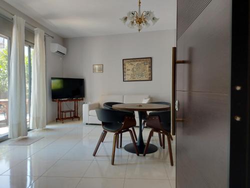 Chalcis Apartment | Aura by the Sea