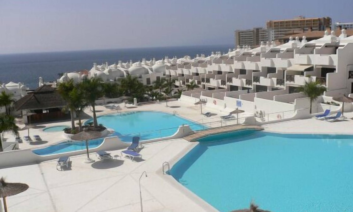 Playa Paraiso Apartment | Beautiful apartment in a fantastic complex near the sea, with 4 pools,bar,Wifi