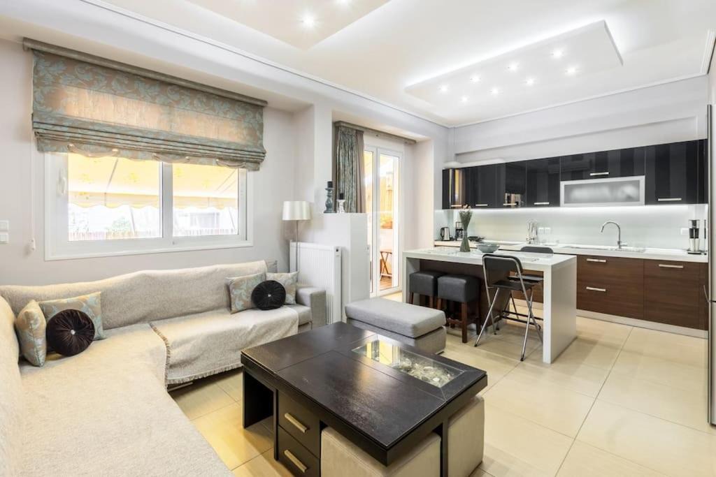 Athens Apartment | Best Family House,Acropolis view,5 min from metro