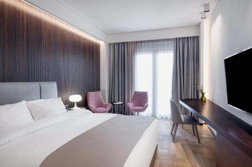 Athens City Centre Apartment | Brand New Executive Apartment in Kolonaki Square