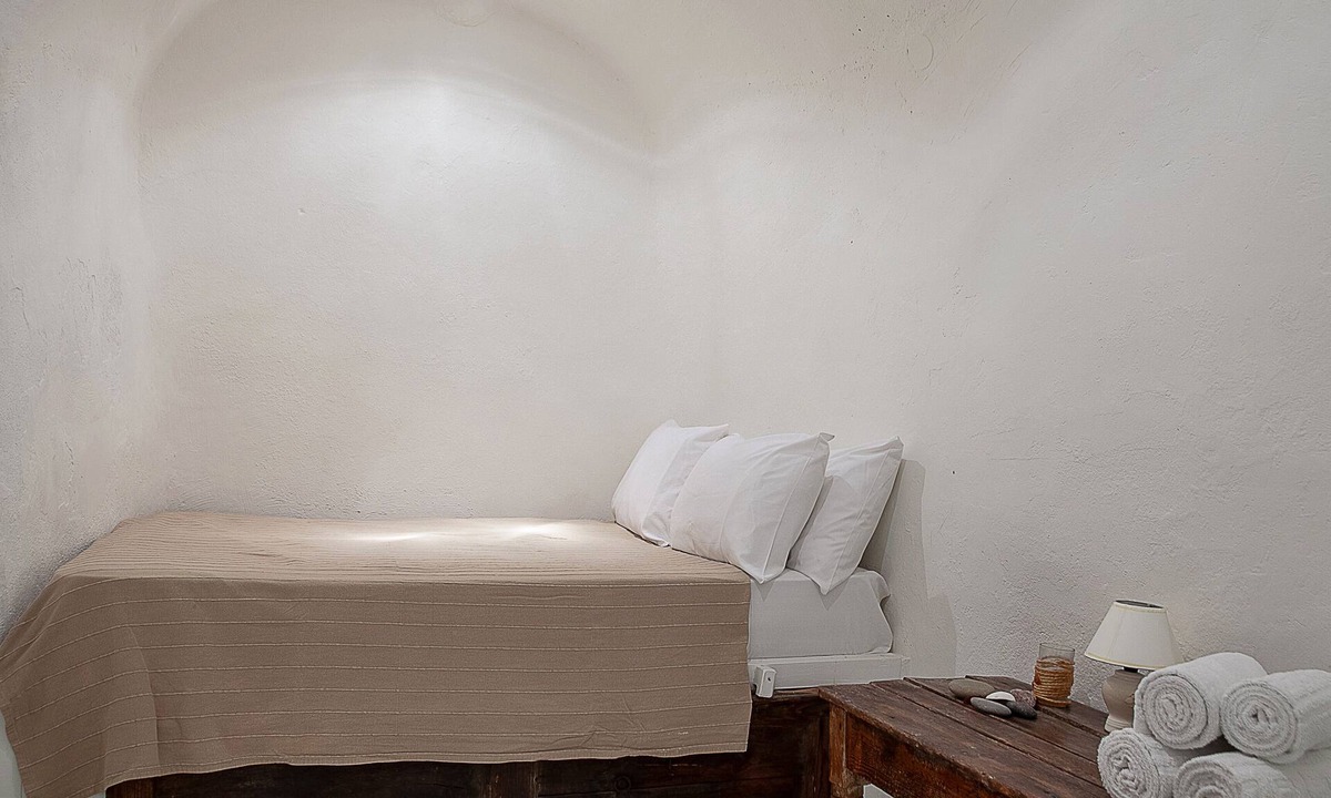 Emporio Villa | Canava Emporio, Lovingly restored winery built