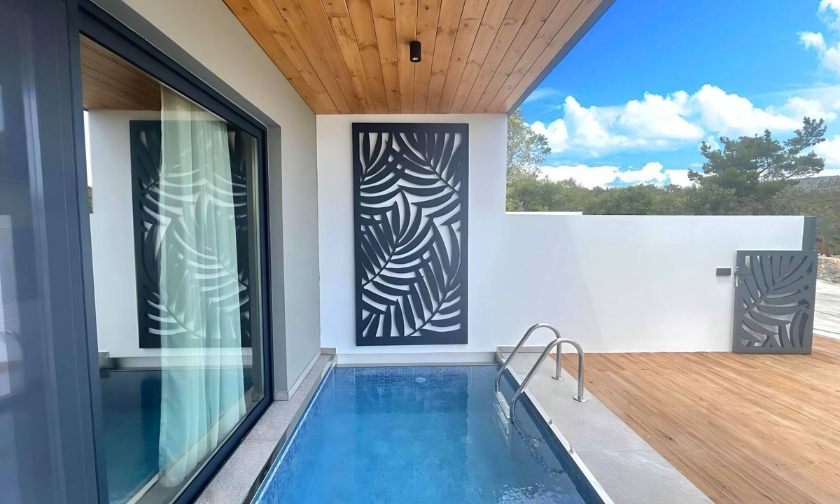 Vathi Apartment | Canes Maxima Suite Privater Pool by Interhome