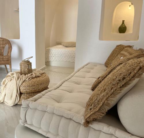 Messaria Apartment | Cave Noelia