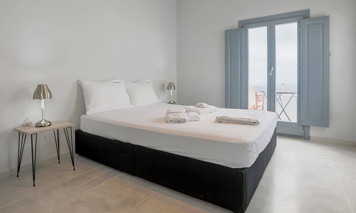Fira Villa | Charming Santorini Villa | 1 Bedroom | Deluxe Room | Wonderful Caldera Sea.