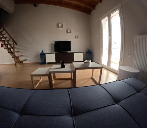 Peristeri Apartment | Christoffer Mpournazi Penthouse