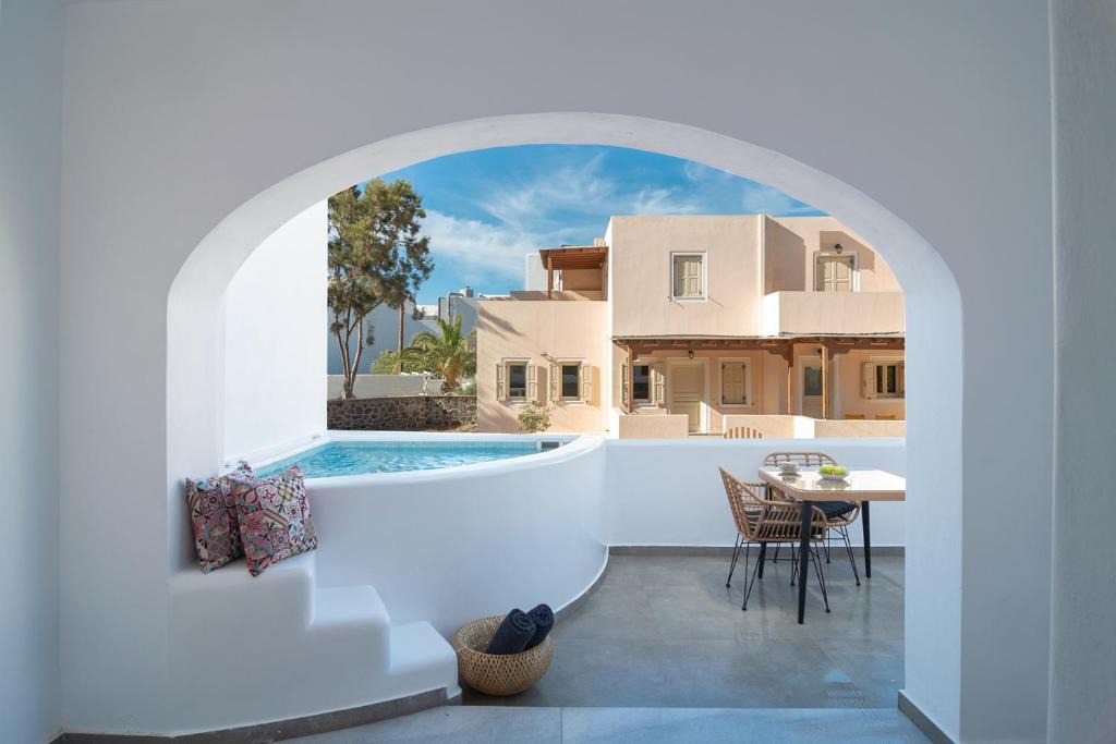 Kamari Apartment | Dolce Suites