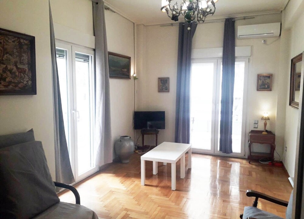 Exarhia Apartment | Elegant apartment in Exarchia