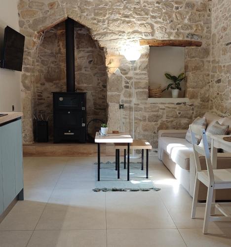 Gortyna Apartment | Ellotis Stone Retreat