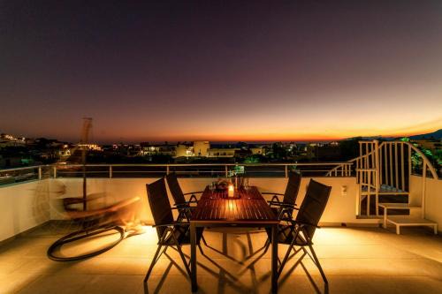 Kalamaki House | Ephantasy Living - Luxury home with roof garden