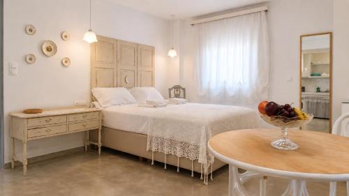 Andros Town Apartment | Est 1852 - Cozy