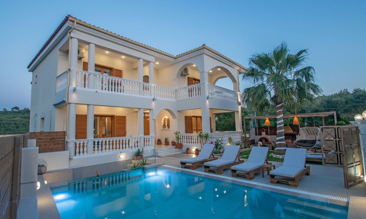 Alonia Villa | Estella Luxury Villa