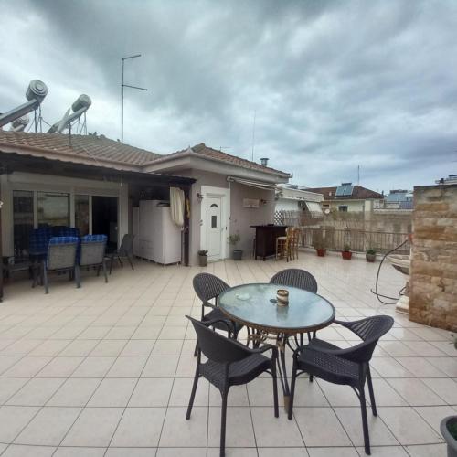 Karditsa Apartment | Evi's balcony