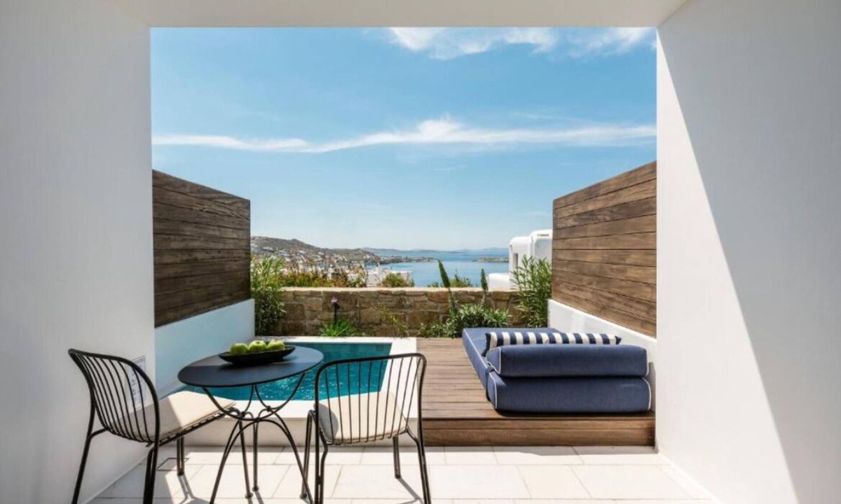 Drafaki Hotel | Experience Stunning Aegean Sunsets From Your Modern Chic Private Pool Suite