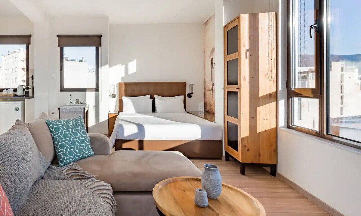 Monastiraki Apartment | Explore Nightlife Near an Apartment With an Acropolis View