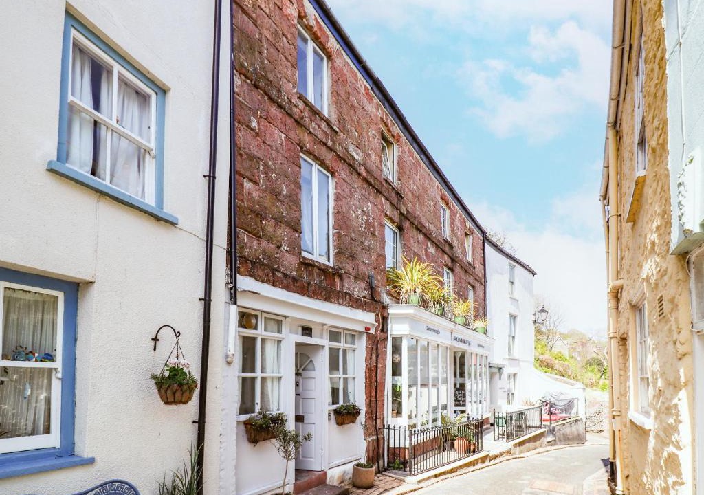 Kingsand House | Garretts