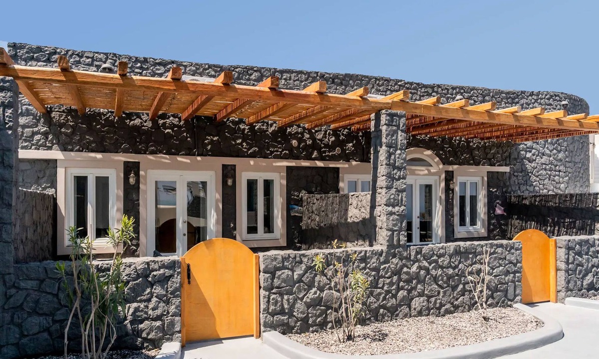 Imerovigli Villa | Great Santorini Villa | Villa Corali | Air Conditioning | 2 Bedrooms | Thira