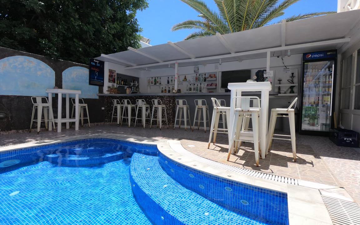 Perissa Hostel | Hostel ∙ 8 guests