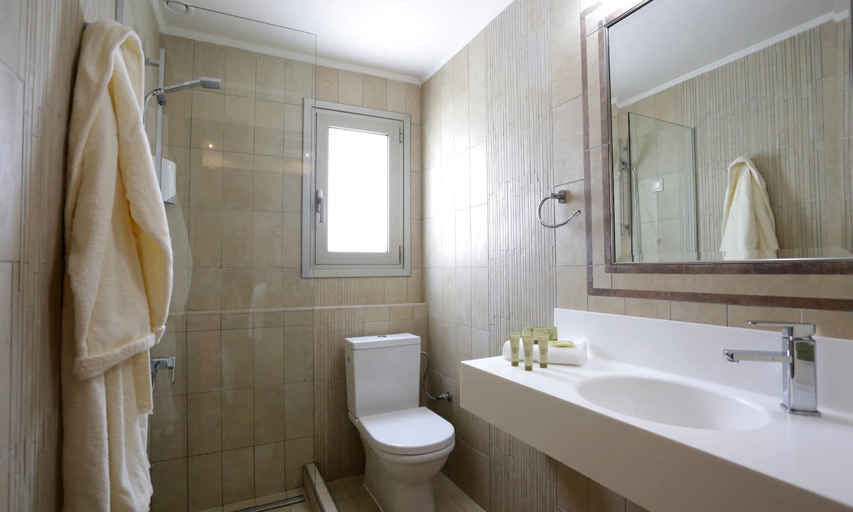 Arcoudi Hotel | Hotel Almira