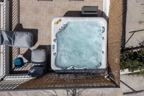 Vizari House | House Aggeliki Private Hot Tub