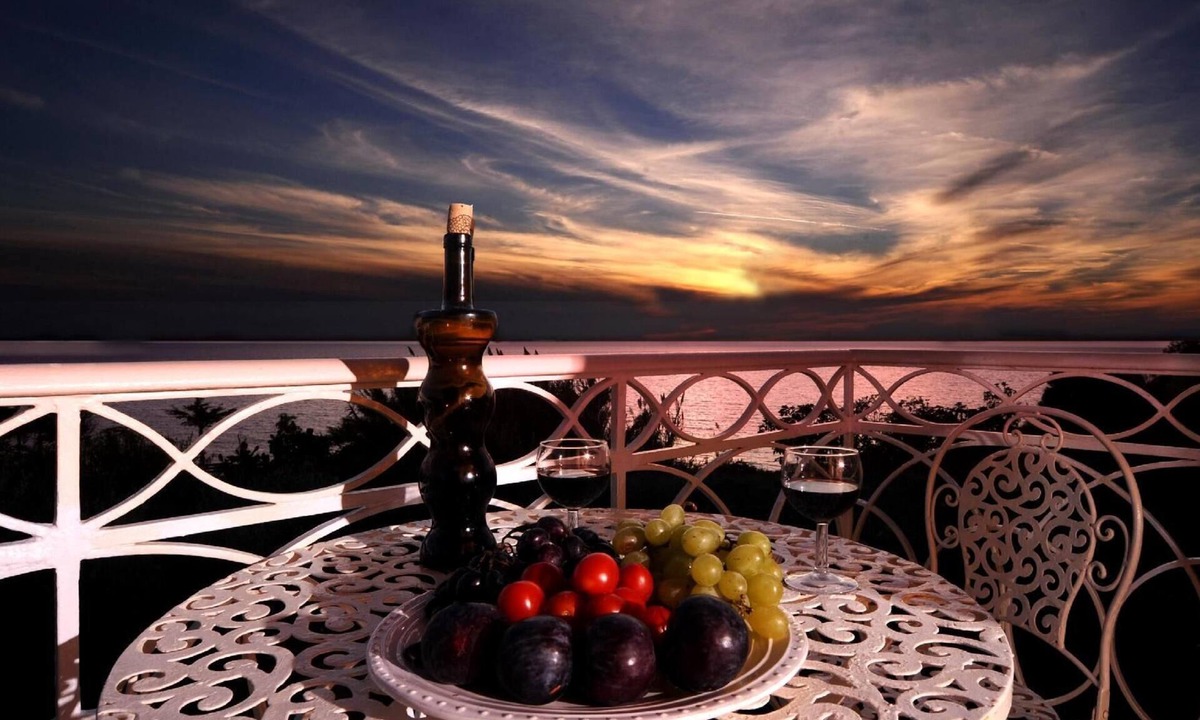 Agios Matthaios House | Idyllically situated and luxurious villa with a veranda and a gazebo