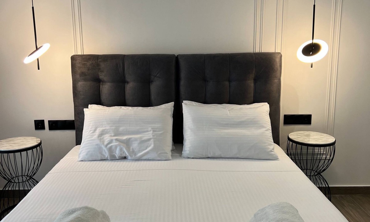Makrigianni House | Junior Suite 4 with Hot Tub