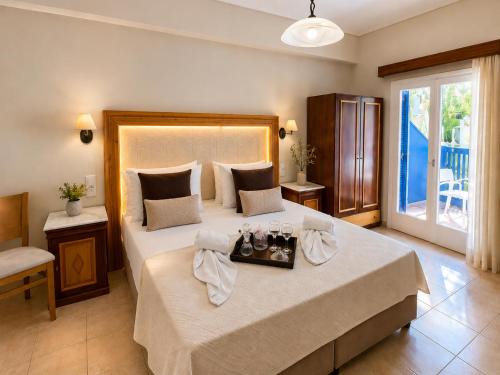 Kamari Hotel | Karidis Hotel