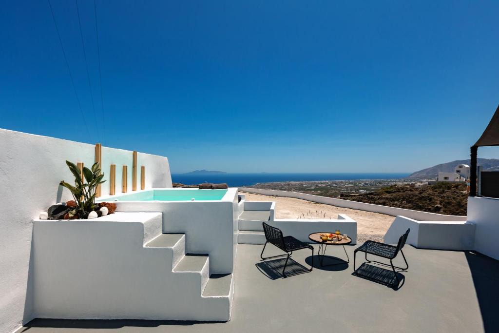 Vourvoulos Apartment | Lackos Luxury Suites