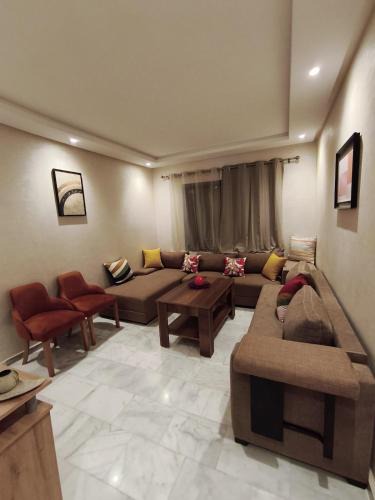 Martil Apartment | Lieu tranquille avec piscine