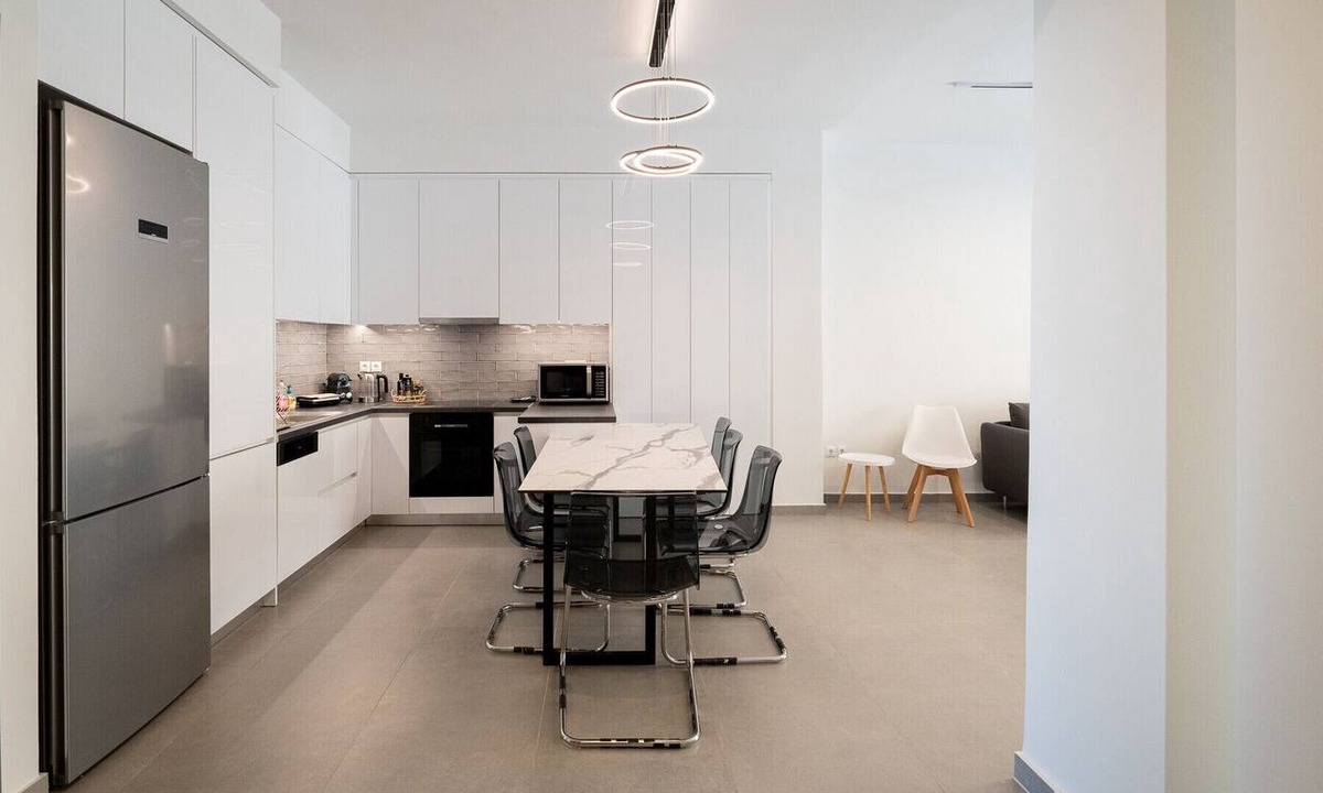 Pangrati Apartment | LIV - Luminous & Spacious Apartment in Pagrati