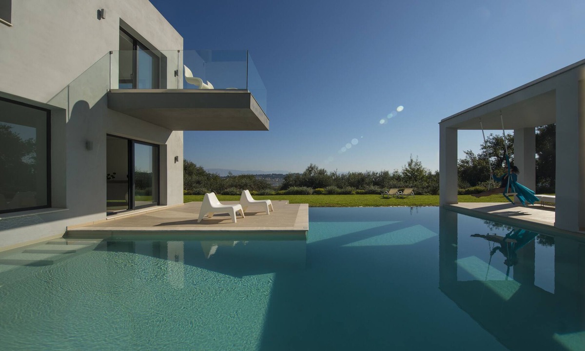 Parelia Villa | Luxury Villa Eve