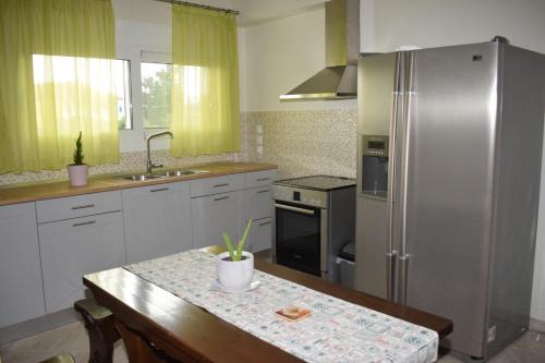 Ag. Georgios Apartment | Mary's apartments close to the sea
