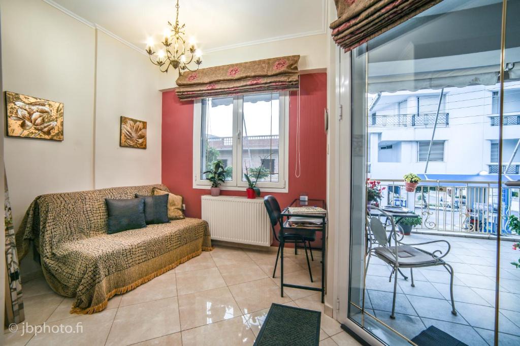 Markopoulon Apartment | Mary's House Apartment 10 min from Athens Airport