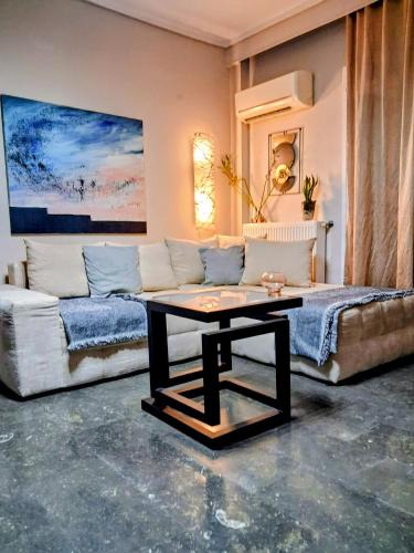 Thessaloniki City Centre Apartment | Mitropolews 55 apartment